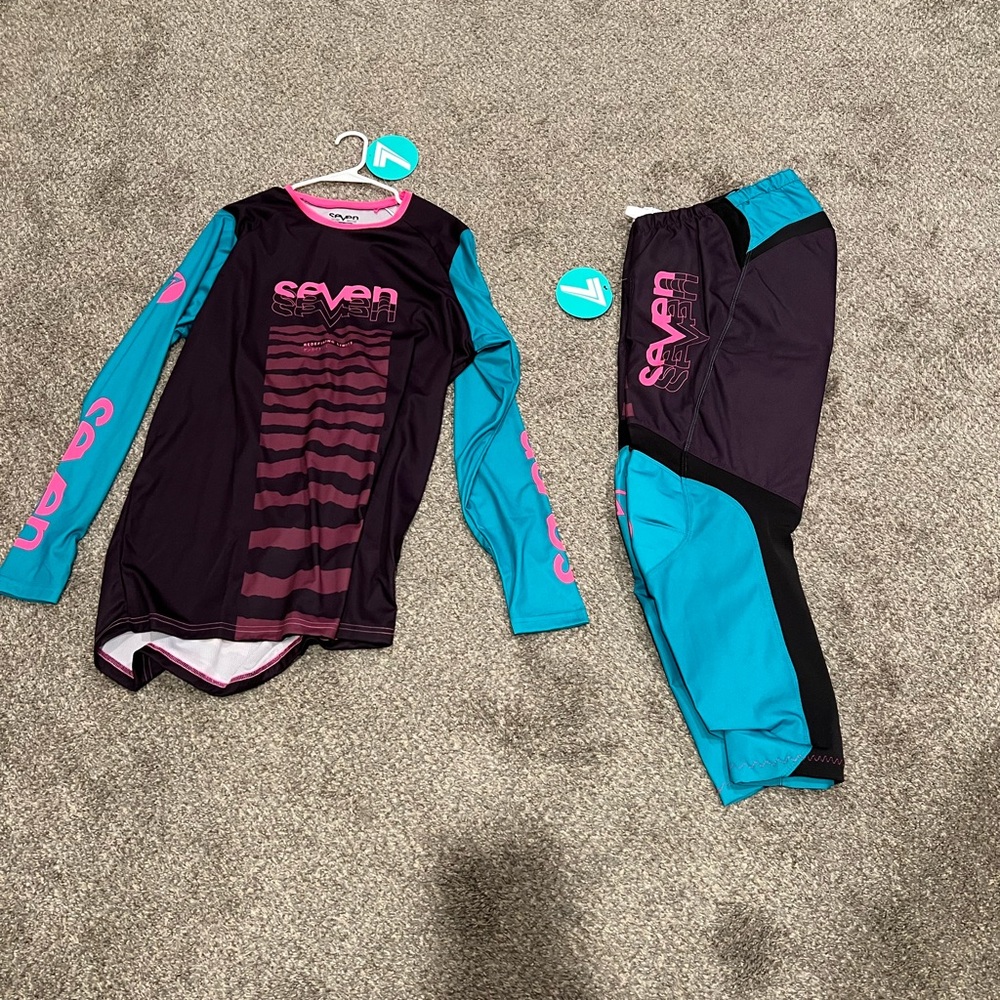Seven7 Mx gear